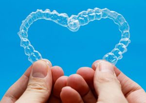 Clear Aligners vs. Braces: Choosing the Right Orthodontic Treatment